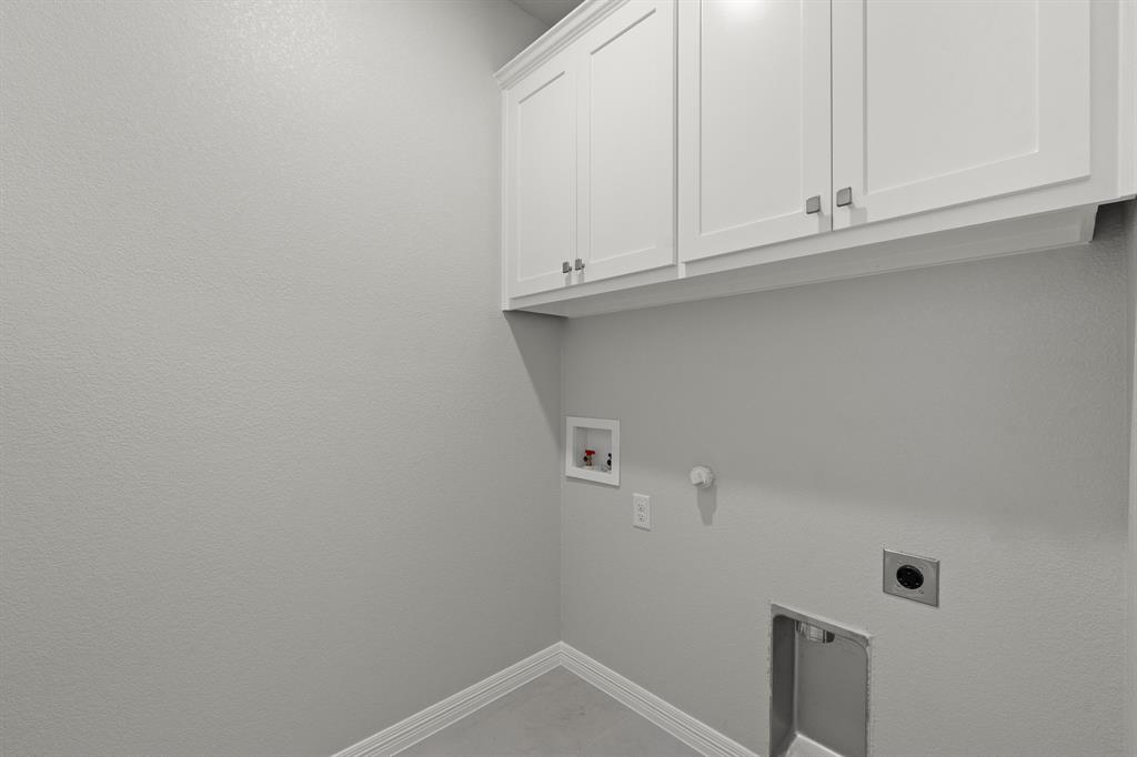 1568 Reverie Road Burleson, TX 76028 - Photo 22 of 26 a view of small space