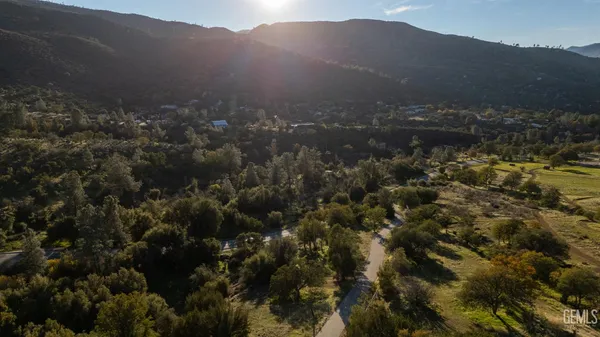 $320,000 | Undisclosed Address, Bodfish, CA 93205