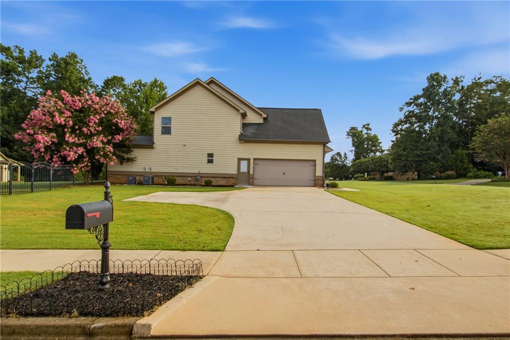 4662 Whitlow Ridge Drive Bishop, GA 30621 - Photo 6 of 61