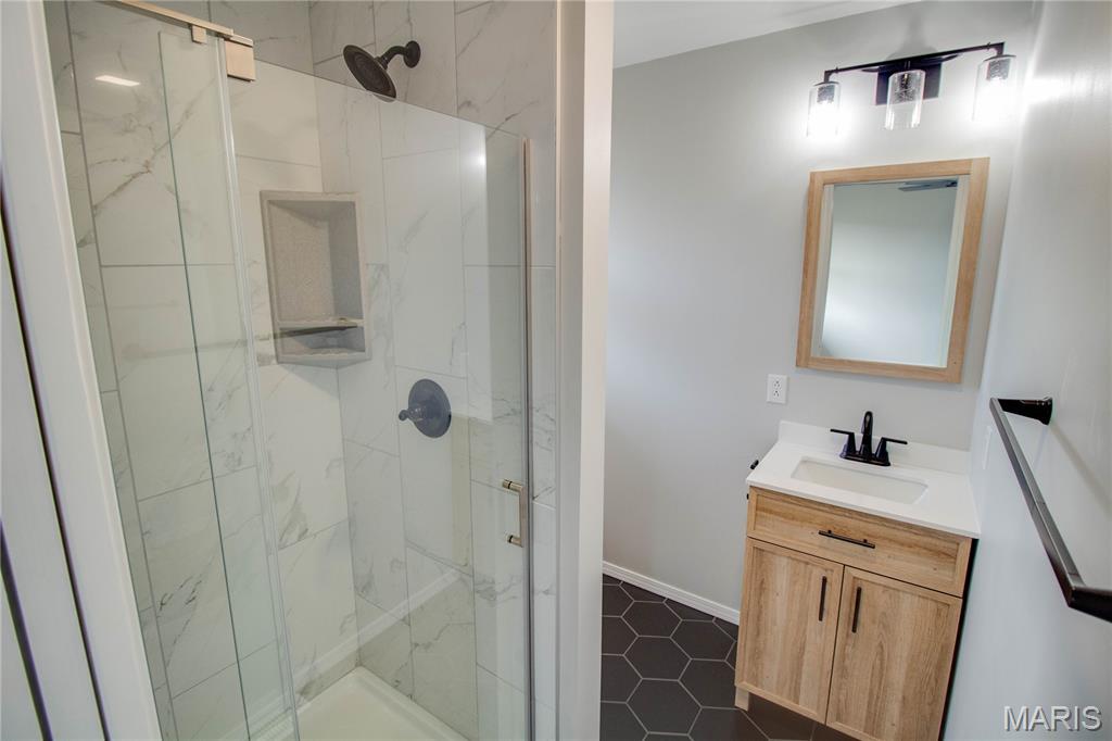 4437 Fosterburg Road Bethalto, IL 62010 - Photo 17 of 39