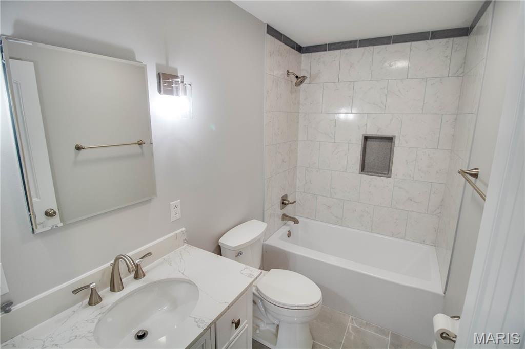 4437 Fosterburg Road Bethalto, IL 62010 - Photo 23 of 39