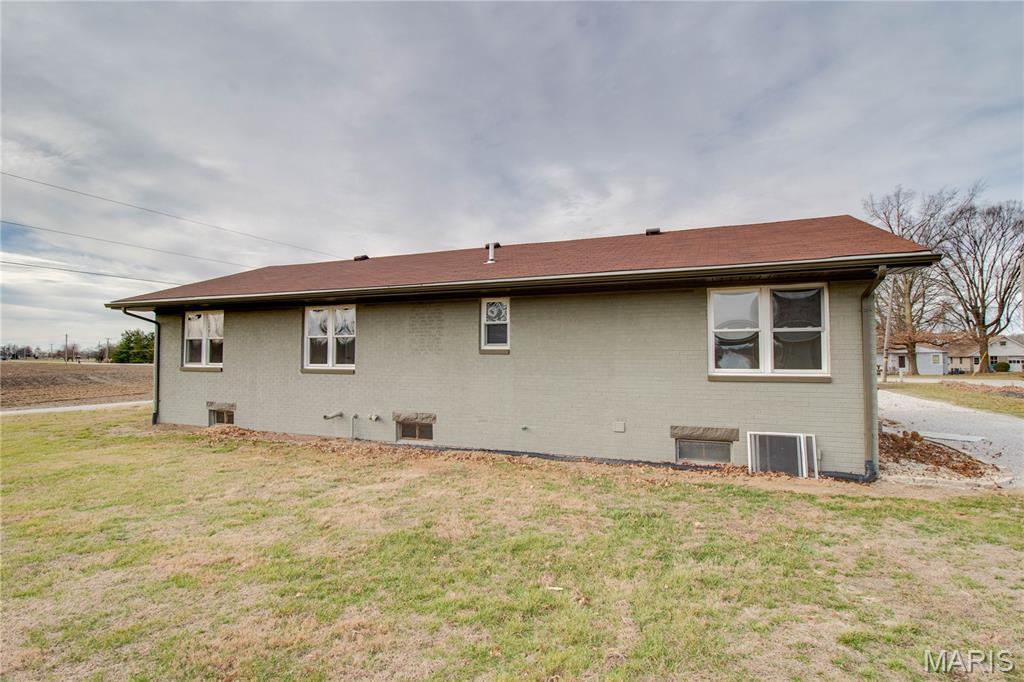 4437 Fosterburg Road Bethalto, IL 62010 - Photo 32 of 39