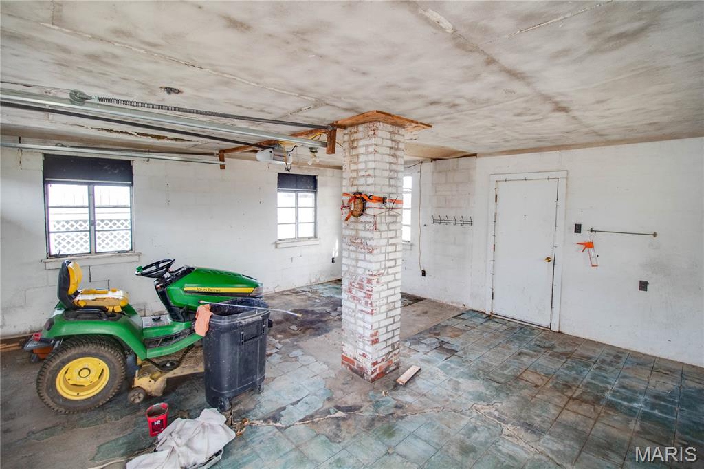 4437 Fosterburg Road Bethalto, IL 62010 - Photo 38 of 39