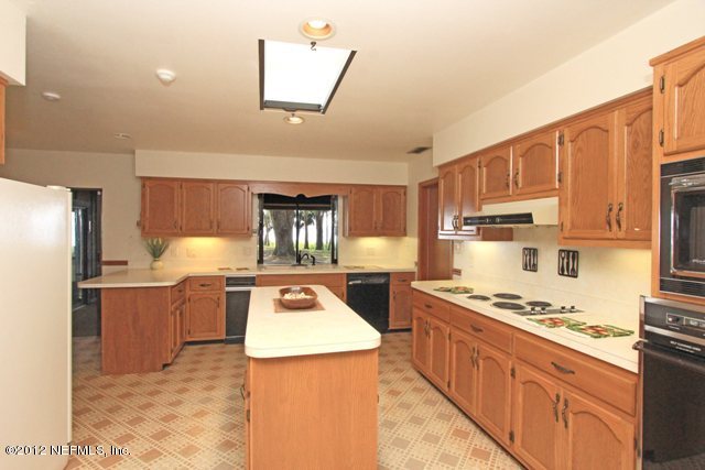 587 West River Road Palatka, FL 32177 - Photo 19 of 35 Kitchen View 1