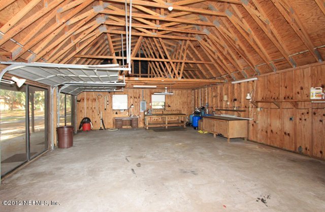 587 West River Road Palatka, FL 32177 - Photo 30 of 35 RV Capable Barn Interior