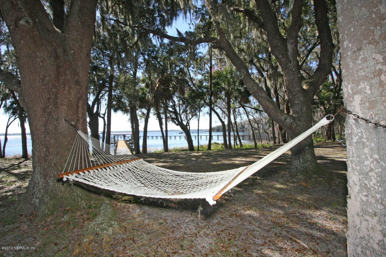587 West River Road Palatka, FL 32177 - Photo 8 of 35 Riverfront Point View S