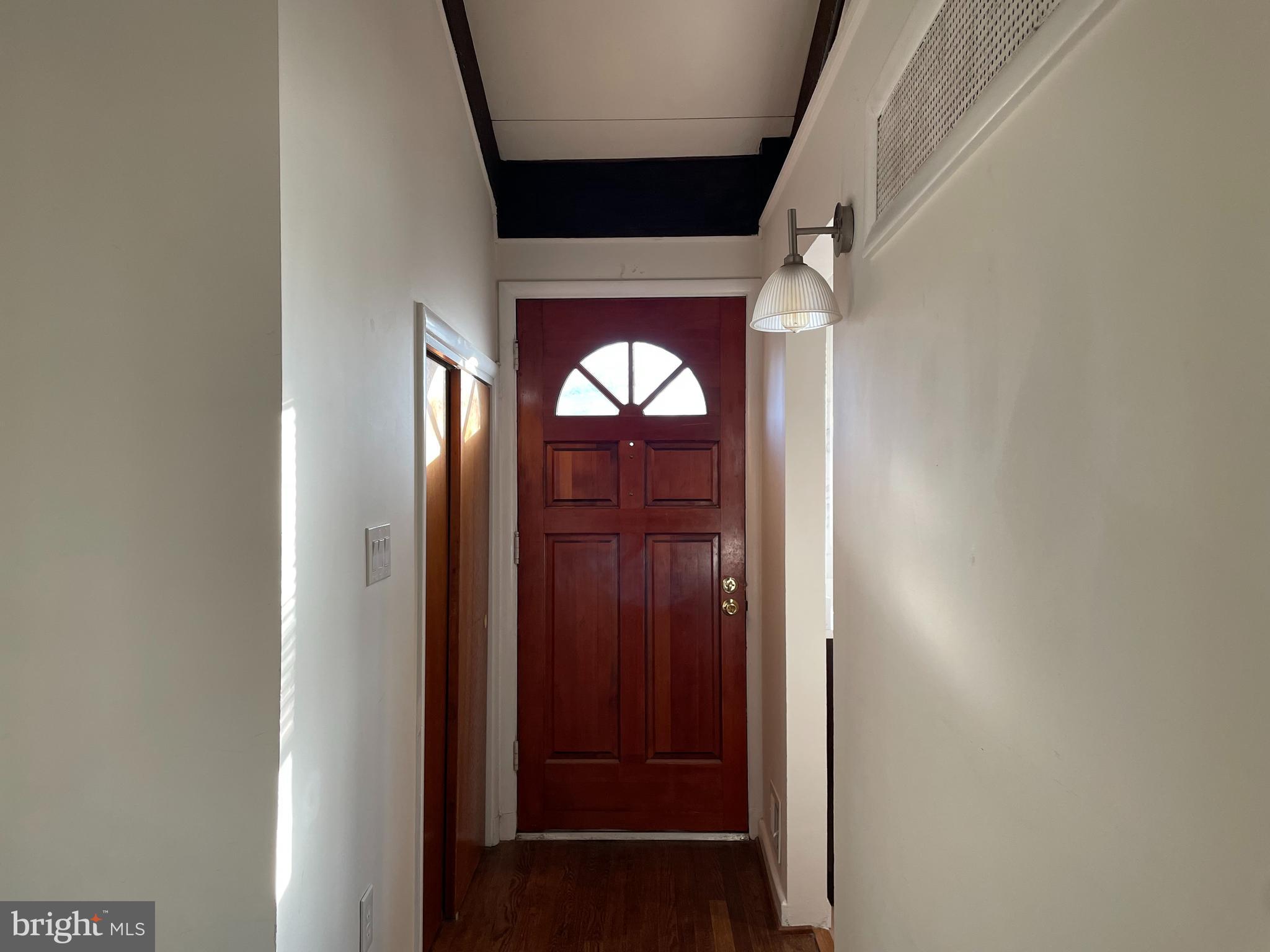 6704 Old Chesterbrook Road McLean, VA 22101 - Photo 2 of 10