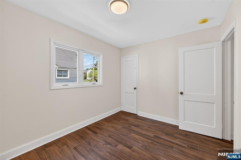 101 Sheldon Street Wyckoff, NJ 07481 - Photo 14 of 17