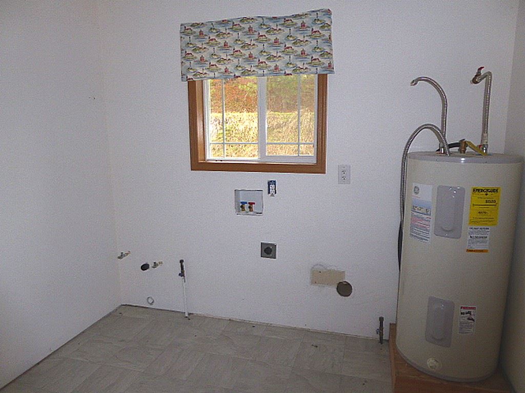 1348 Peachcrest Road, Unit A Kettle Falls, WA 99141 - Photo 14 of 20 Gallery Image 14