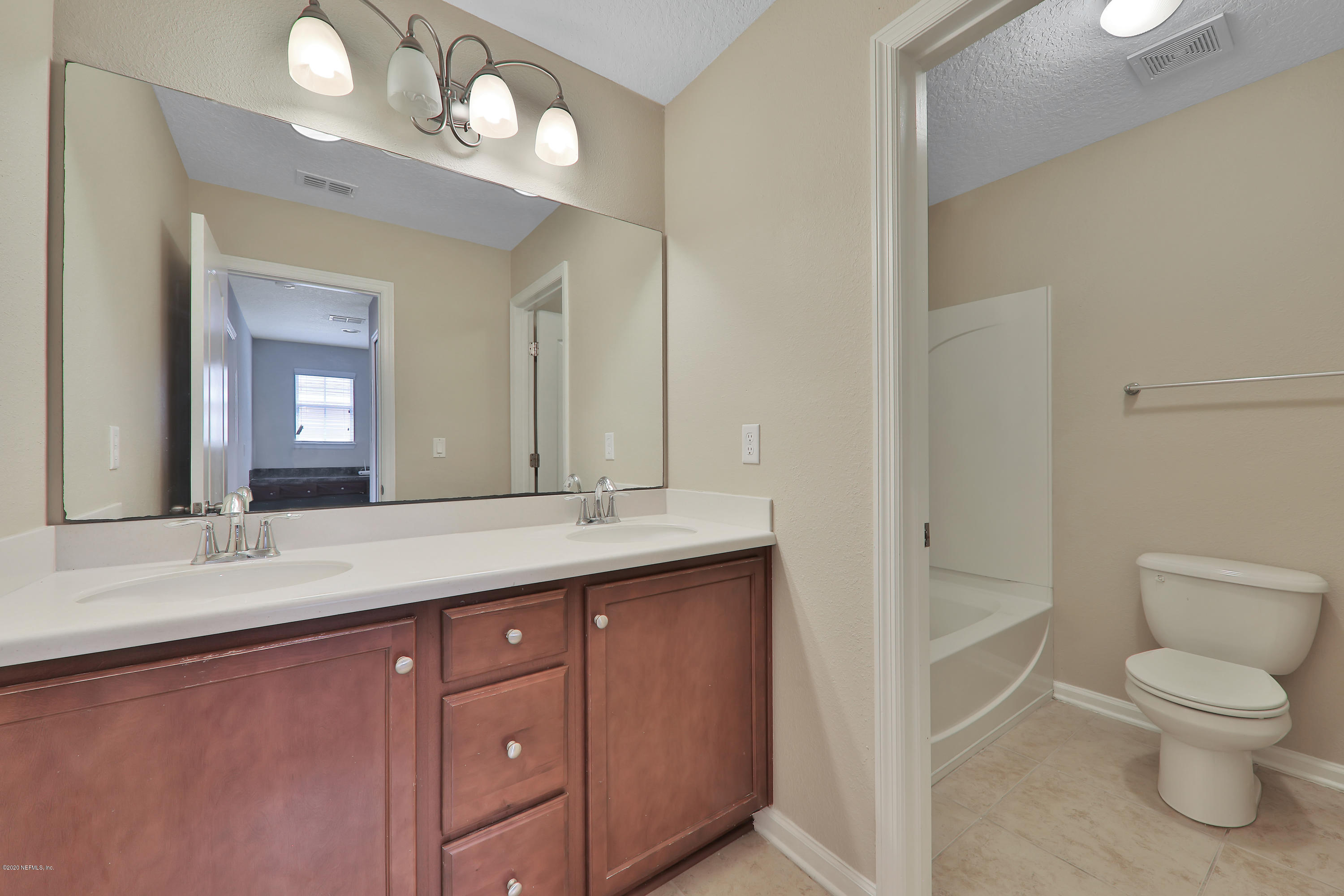 3810 Chasing Falls Road Orange Park, FL 32065 - Photo 25 of 38 Bath 2