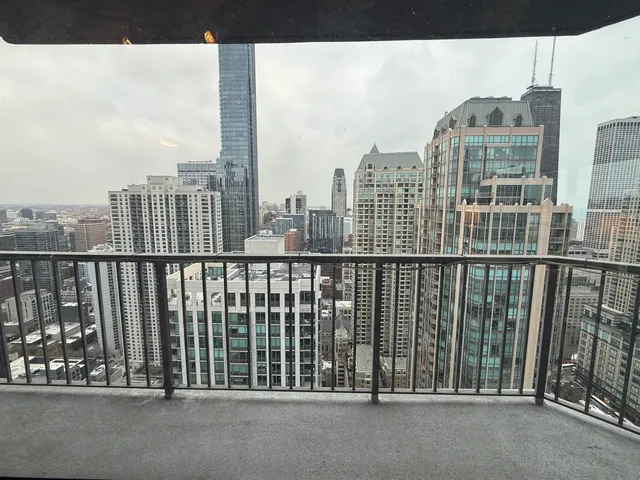 $569,000 | 10 East Ontario Street, Unit 4908, Chicago, IL 60611