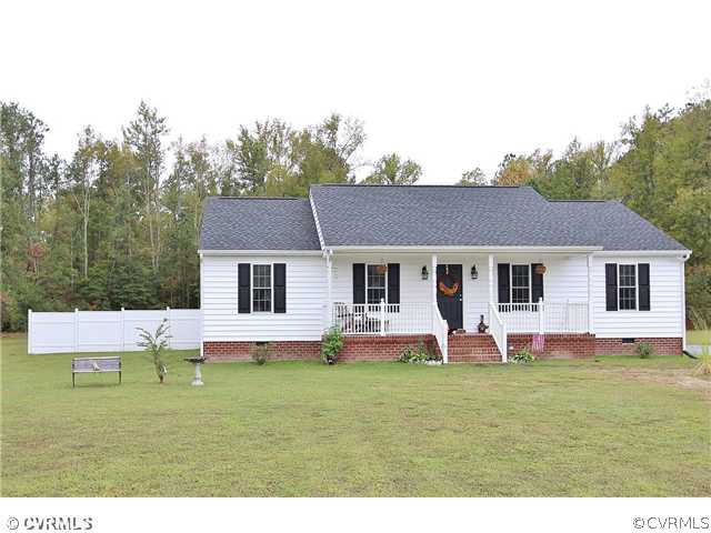 8270 West River Road Aylett, VA 23009 - Photo 1 of 24 Exterior Front