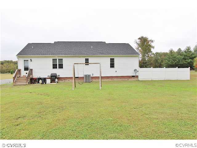 8270 West River Road Aylett, VA 23009 - Photo 20 of 24 Exterior Back