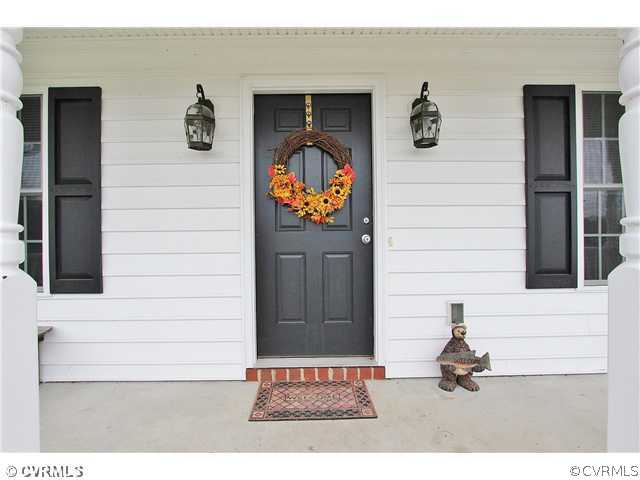 8270 West River Road Aylett, VA 23009 - Photo 2 of 24 Exterior Front