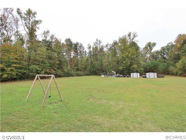 8270 West River Road Aylett, VA 23009 - Photo 23 of 24 Yard/Garden