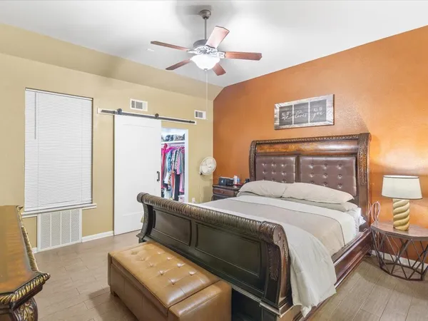 $325,000 | 427 Heatherton Hill Drive, Rosenberg, TX 77469