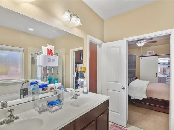 $325,000 | 427 Heatherton Hill Drive, Rosenberg, TX 77469