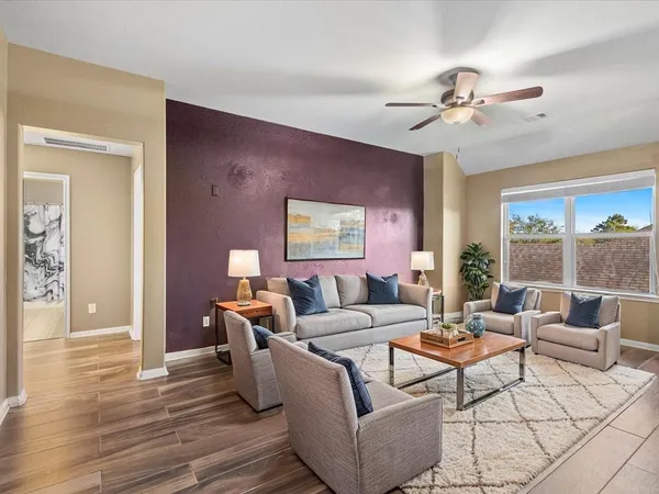 $325,000 | 427 Heatherton Hill Drive, Rosenberg, TX 77469
