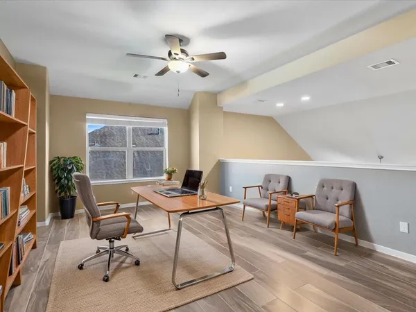 $325,000 | 427 Heatherton Hill Drive, Rosenberg, TX 77469