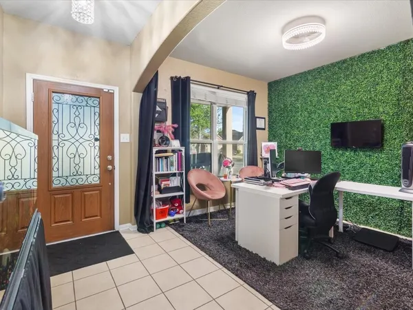 $325,000 | 427 Heatherton Hill Drive, Rosenberg, TX 77469