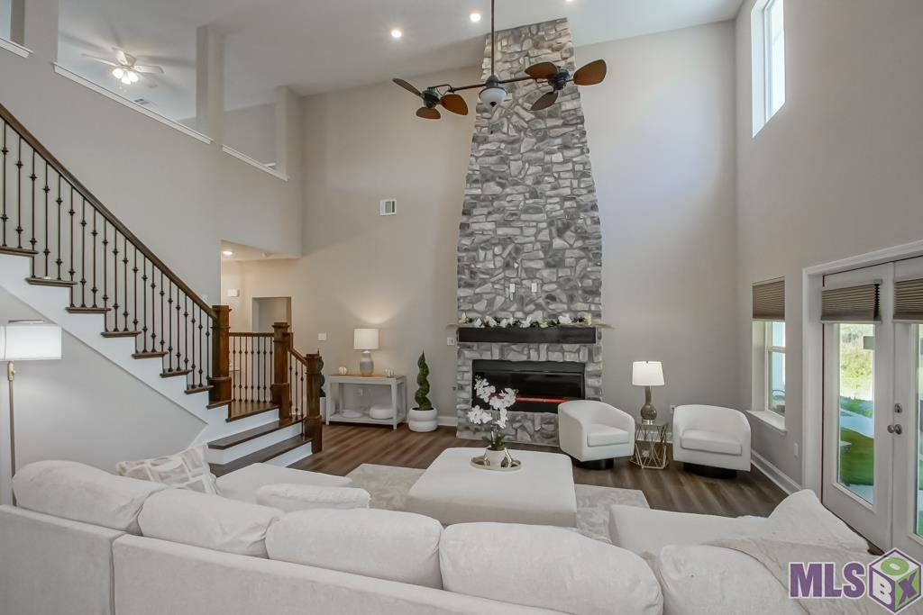 15030 Eugene Street Prairieville, LA 70769 - Photo 3 of 29