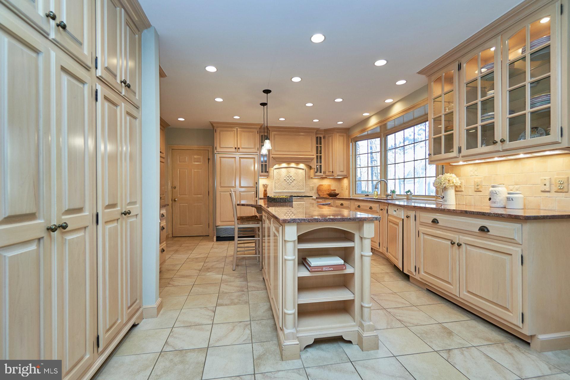 2307 Sawdust Road Vienna, VA 22181 - Photo 17 of 66 Alternate view of kitchen