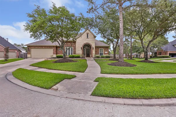 $589,000 | 17302 Pipestone Point Court, Humble, TX 77346