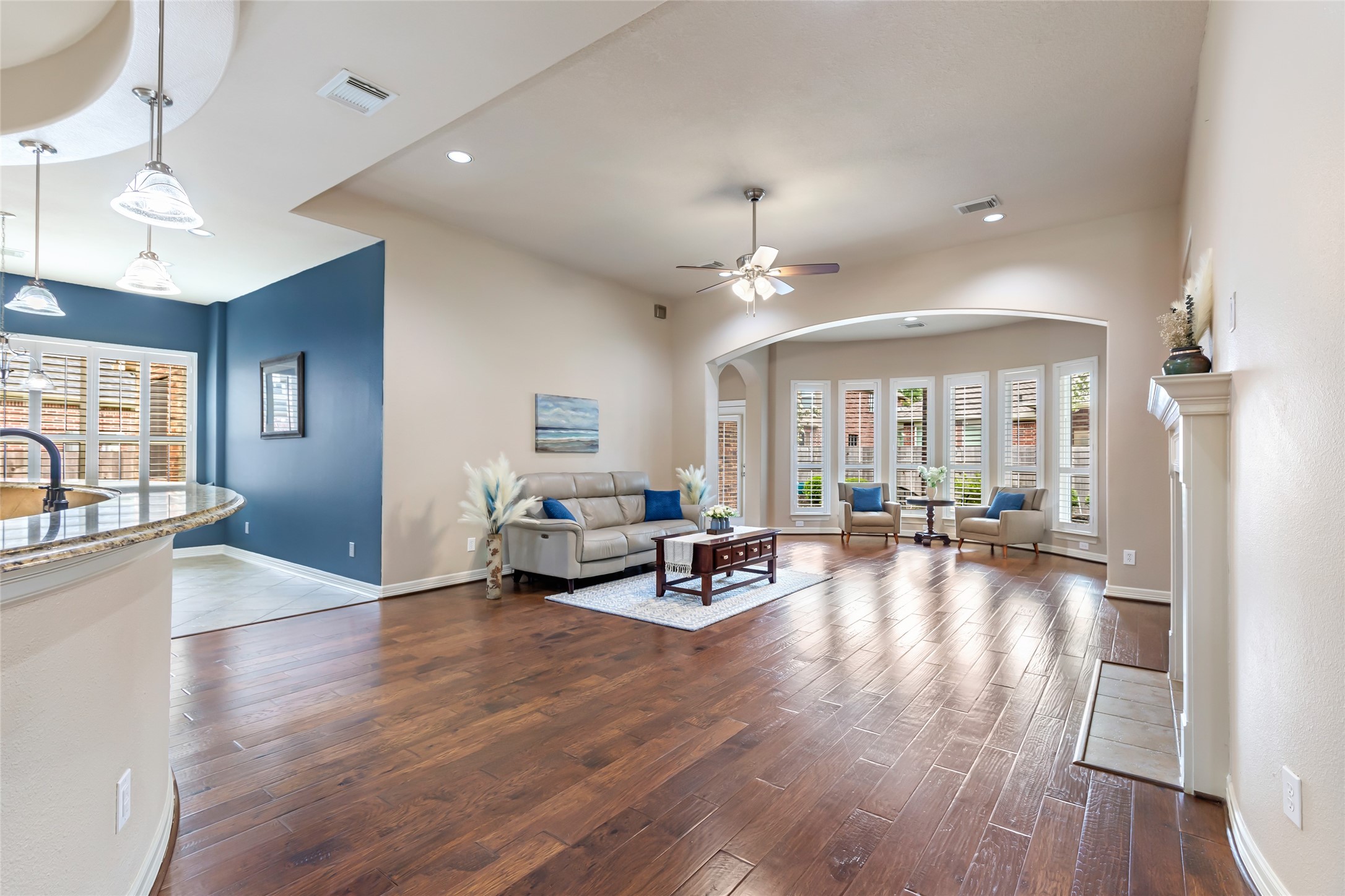 17302 Pipestone Point Court Humble, TX 77346 - Photo 22 of 50 Abundant natural light from large windows with plantation shutters