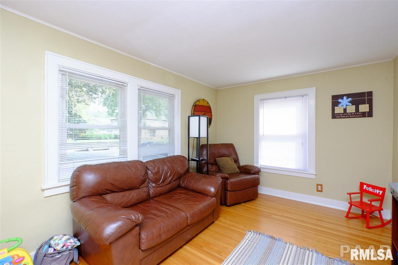 720 West Ridge Road Peoria, IL 61614 - Photo 4 of 32 Gallery Image 4