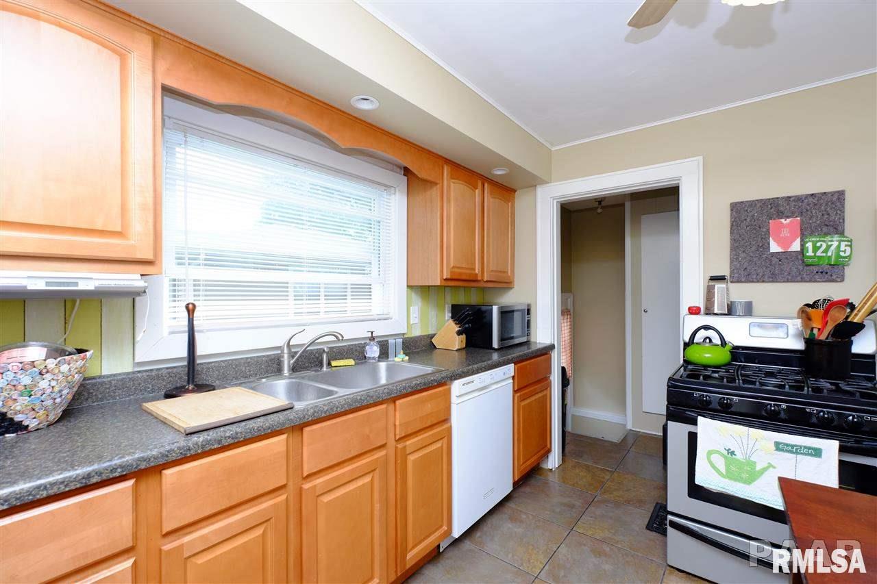 720 West Ridge Road Peoria, IL 61614 - Photo 8 of 32 Gallery Image 8