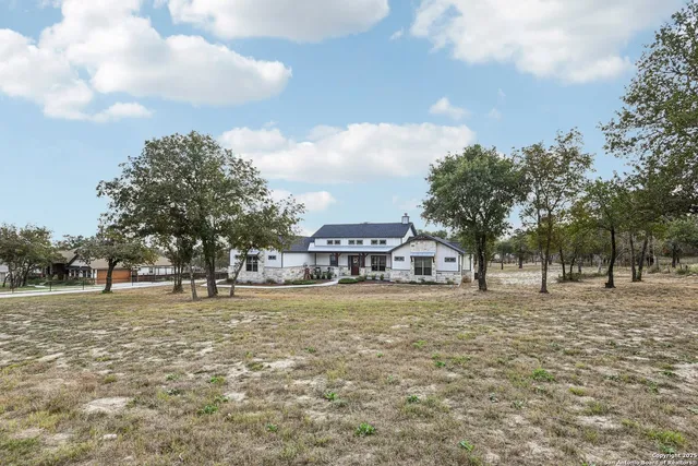 $698,000 | 132 Wood Valley Drive, Adkins, TX 78101