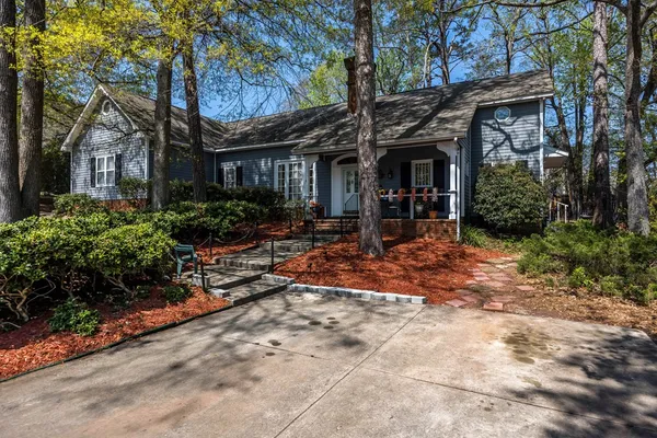 $499,000 | 6225 Olde Towne Drive, Columbus, GA 31907