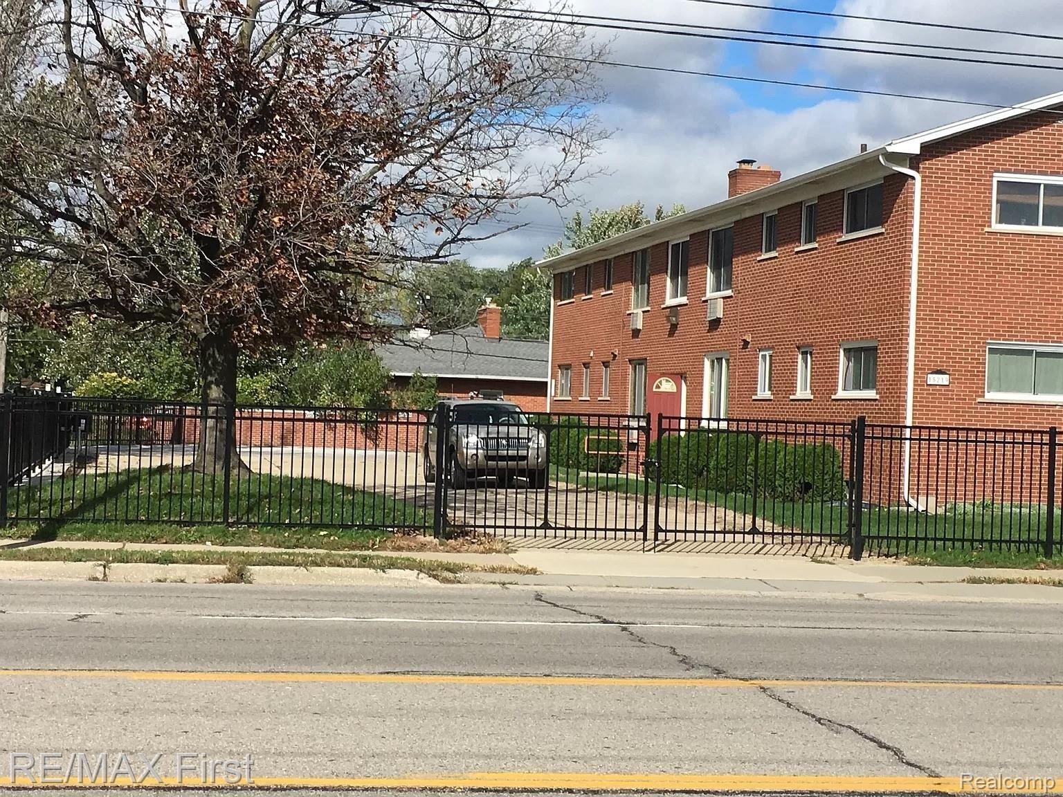 15219 East 9 Mile Road, Unit 7 Eastpointe, MI 48021 - Photo 1 of 13 c8bdef729e6d957c655fcc2036ba4906-uncropped_scaled_within_1536_1152.jpg