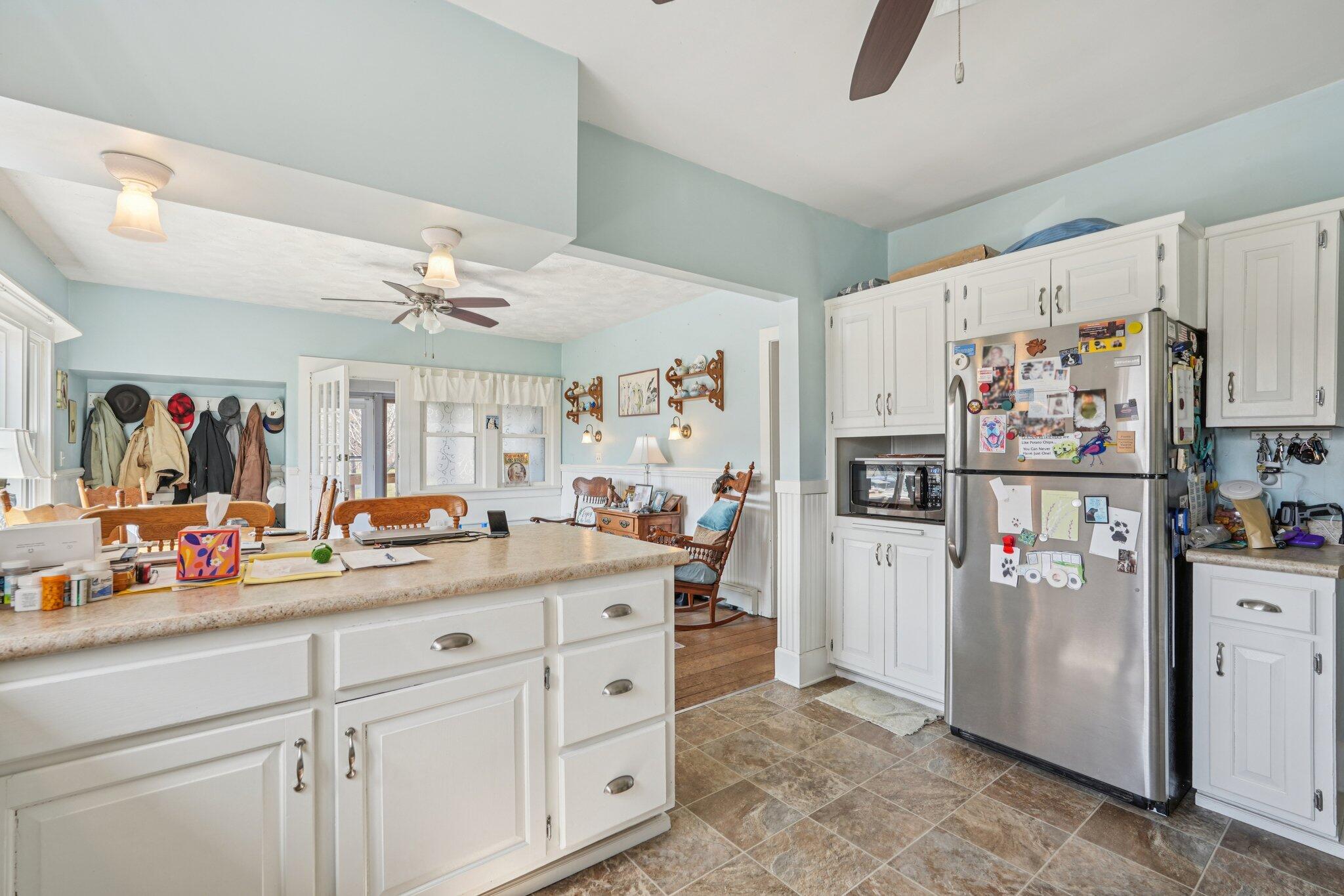 S102-w33389 County Road East Mukwonago, WI 53149 - Photo 14 of 49 Kitchen