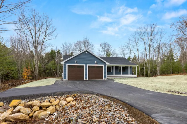 $650,000 | 21 Johnny Lane, Berwick, ME 03901