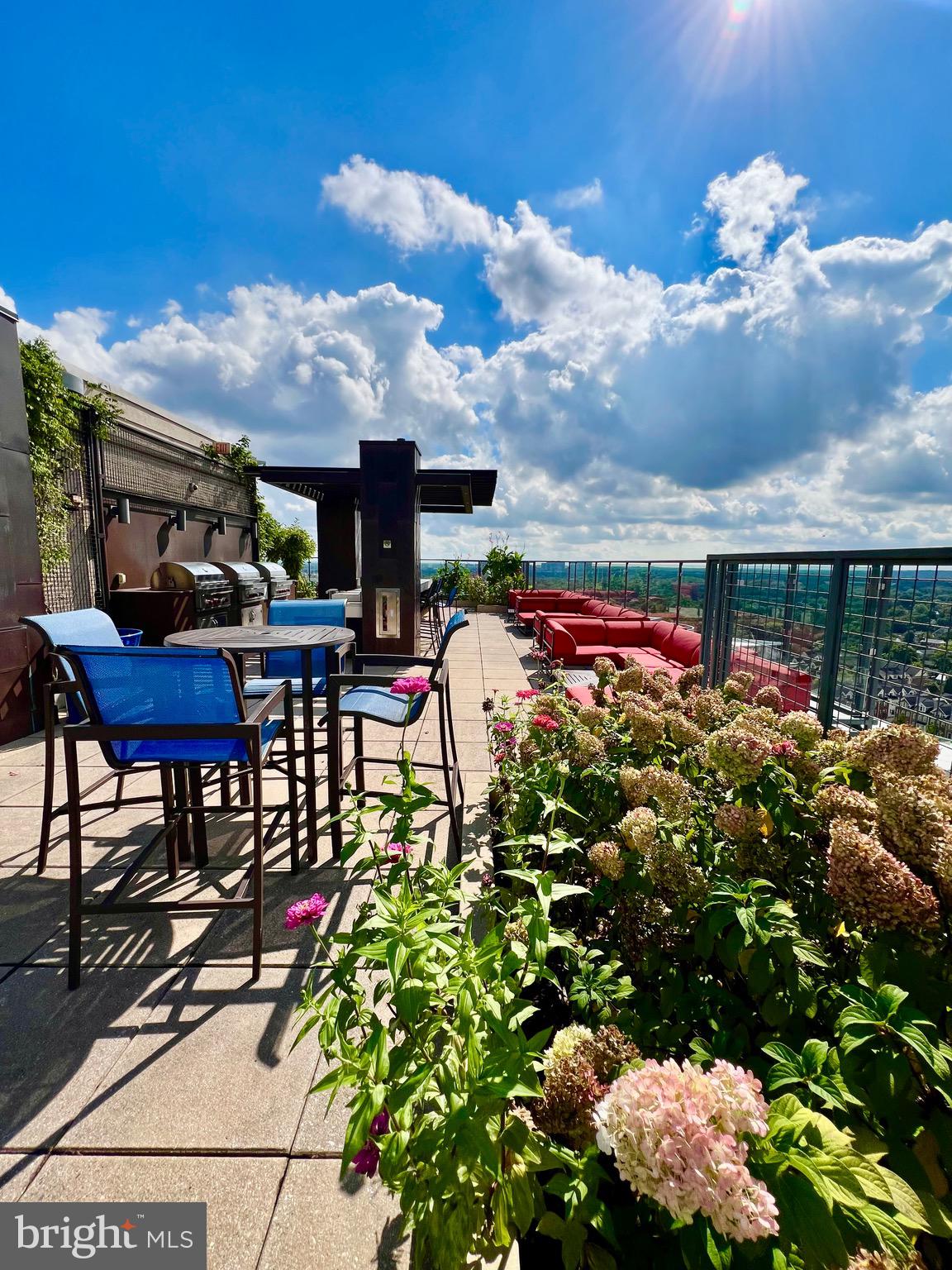 851 North Glebe Road, Unit 604 Arlington, VA 22203 - Photo 39 of 58 a view of a chairs and table in a patio