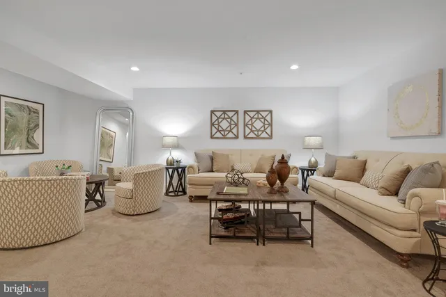 $589,900 | 4025 Rolling Meadow Court, York, PA 17408