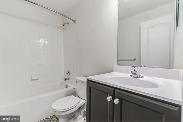 $589,900 | 4025 Rolling Meadow Court, York, PA 17408