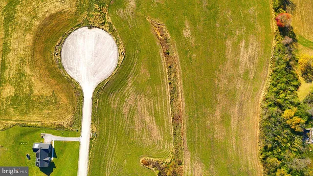 $589,900 | 4025 Rolling Meadow Court, York, PA 17408