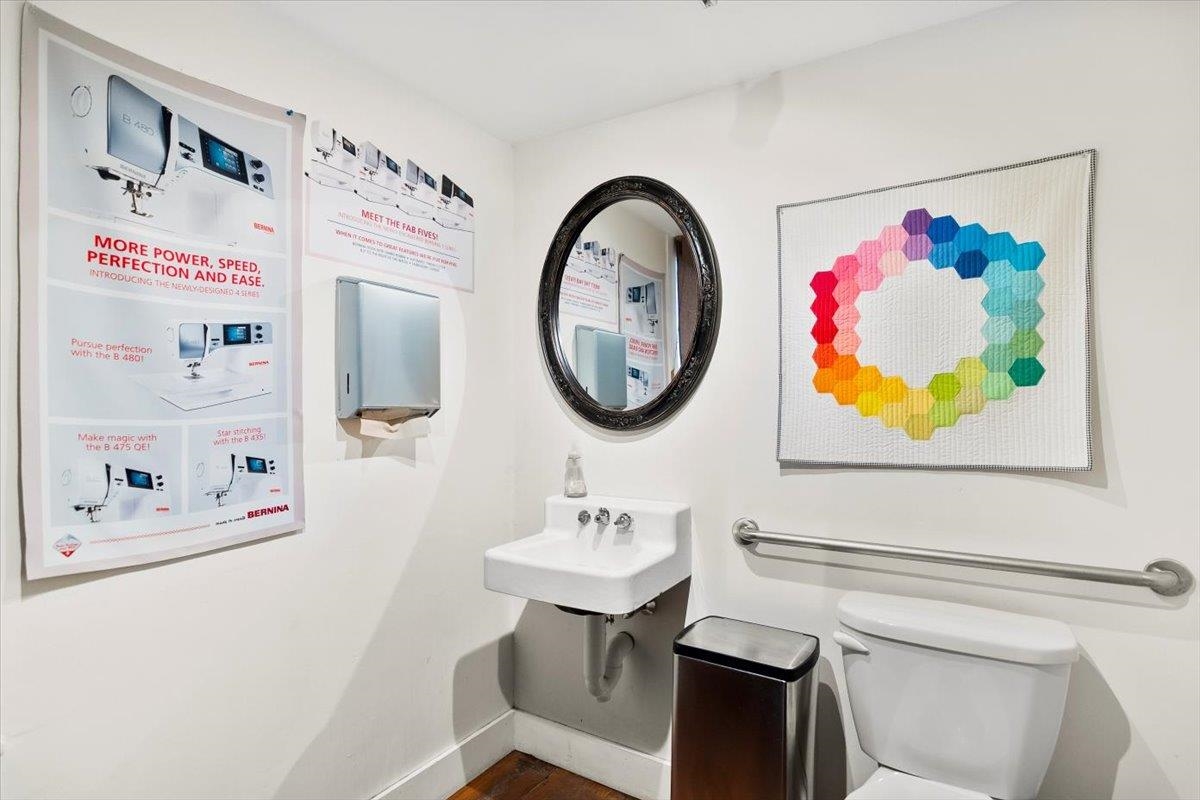 6795 Vermont Rte 100 Londonderry, VT 05148 - Photo 17 of 35