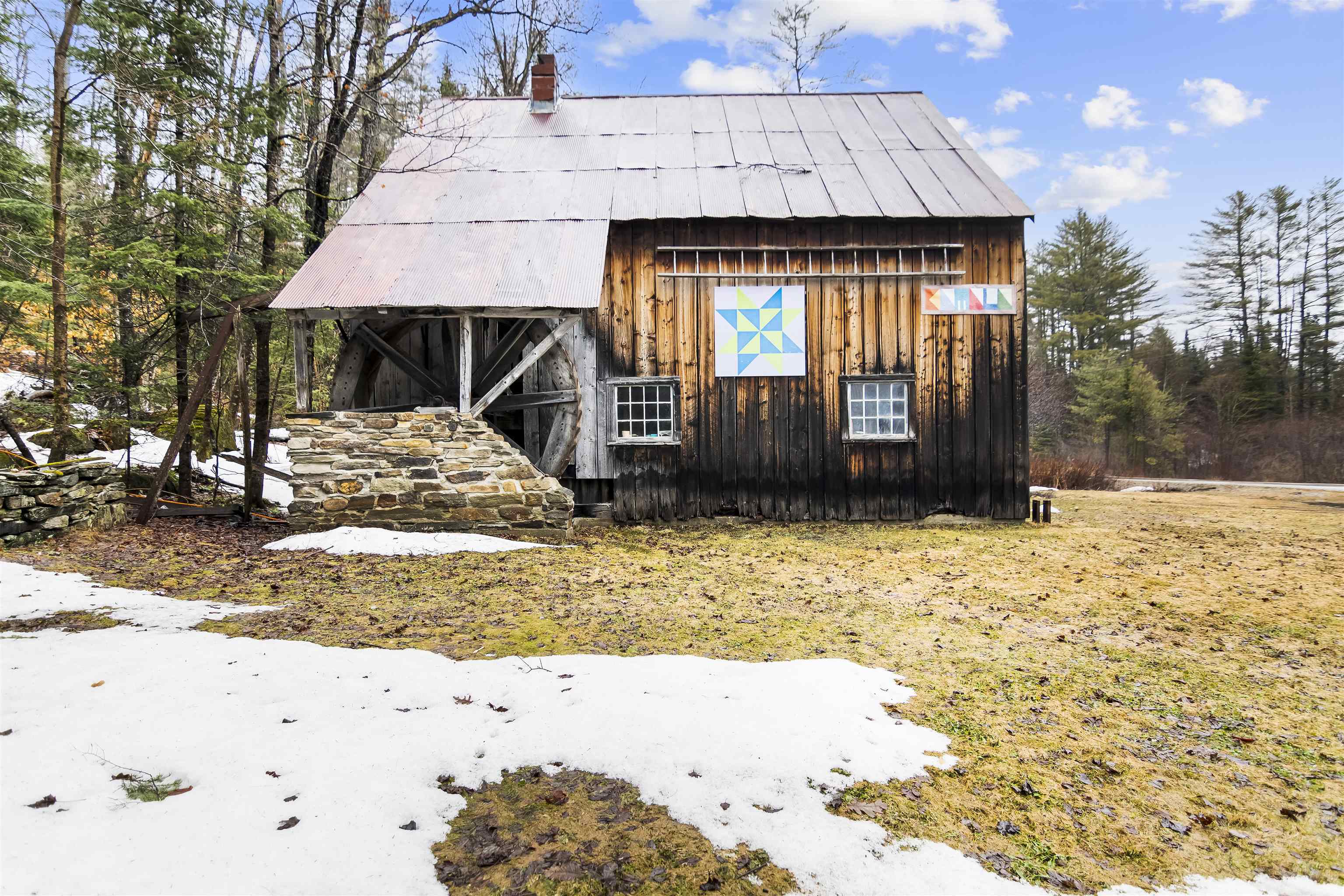 6795 Vermont Rte 100 Londonderry, VT 05148 - Photo 29 of 35