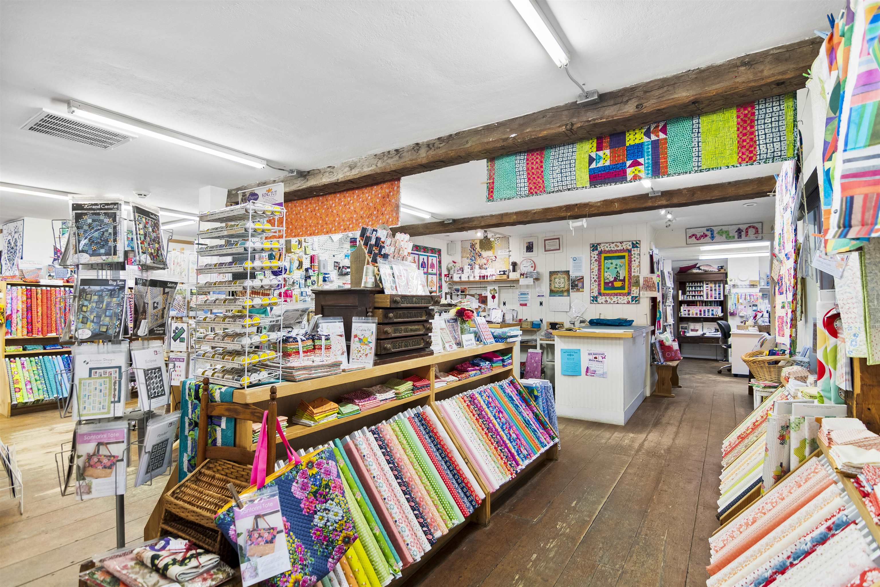 6795 Vermont Rte 100 Londonderry, VT 05148 - Photo 6 of 35