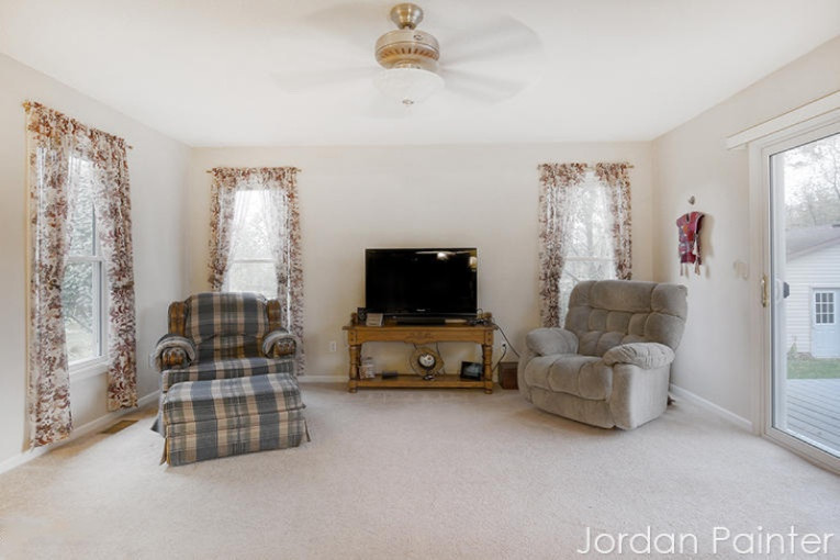 2876 Cline Road Muskegon, MI 49444 - Photo 3 of 24 IMG_2879