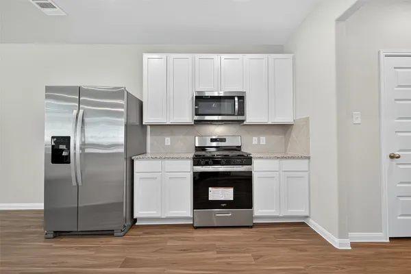 $2,000 | 13224 Musky Drive, Conroe, TX 77384