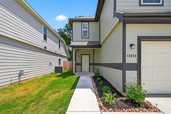 $2,000 | 13224 Musky Drive, Conroe, TX 77384