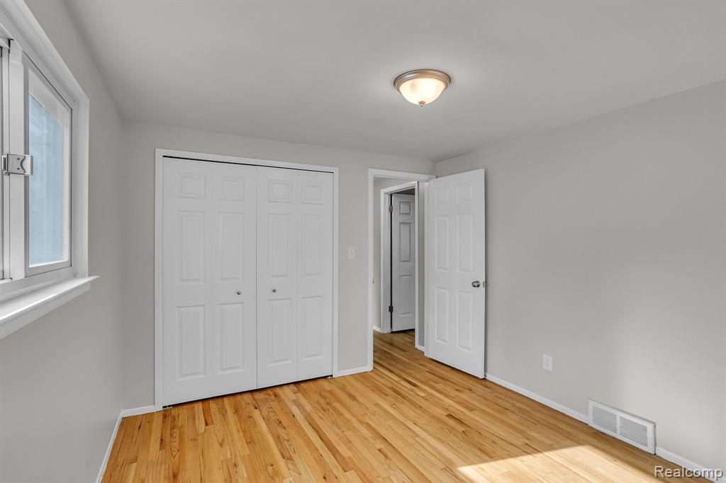 7828 Kaiser Street Canton, MI 48187 - Photo 23 of 32 Gallery Image 23