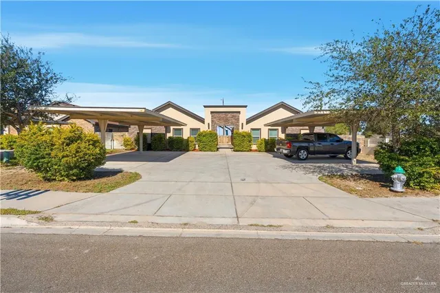 $975 | 3601 Valeria Street, Unit 4, Edinburg, TX 78541