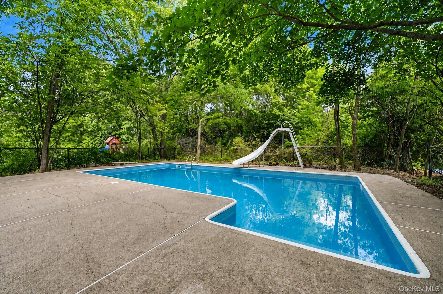 25 Hill Road Middletown, NY 10941 - Photo 37 of 47 Virtually Staged.