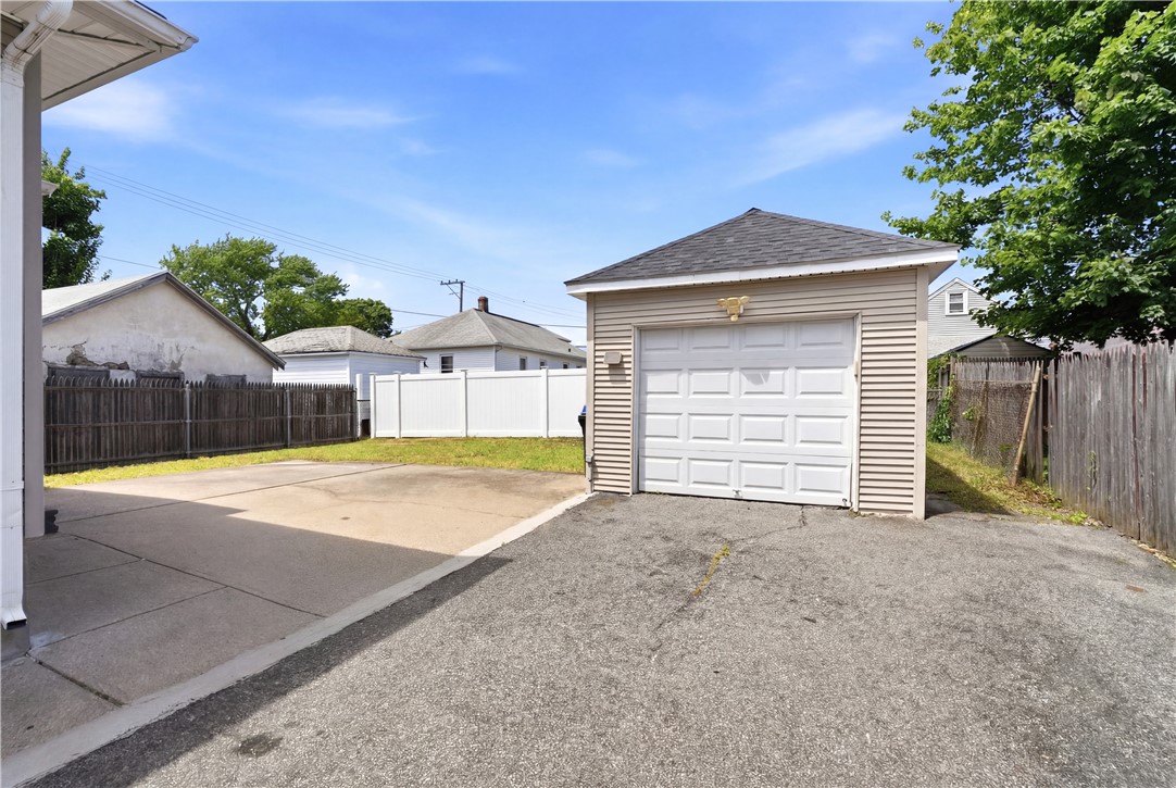 116 Warwick Road Pawtucket, RI 02861 - Photo 42 of 42