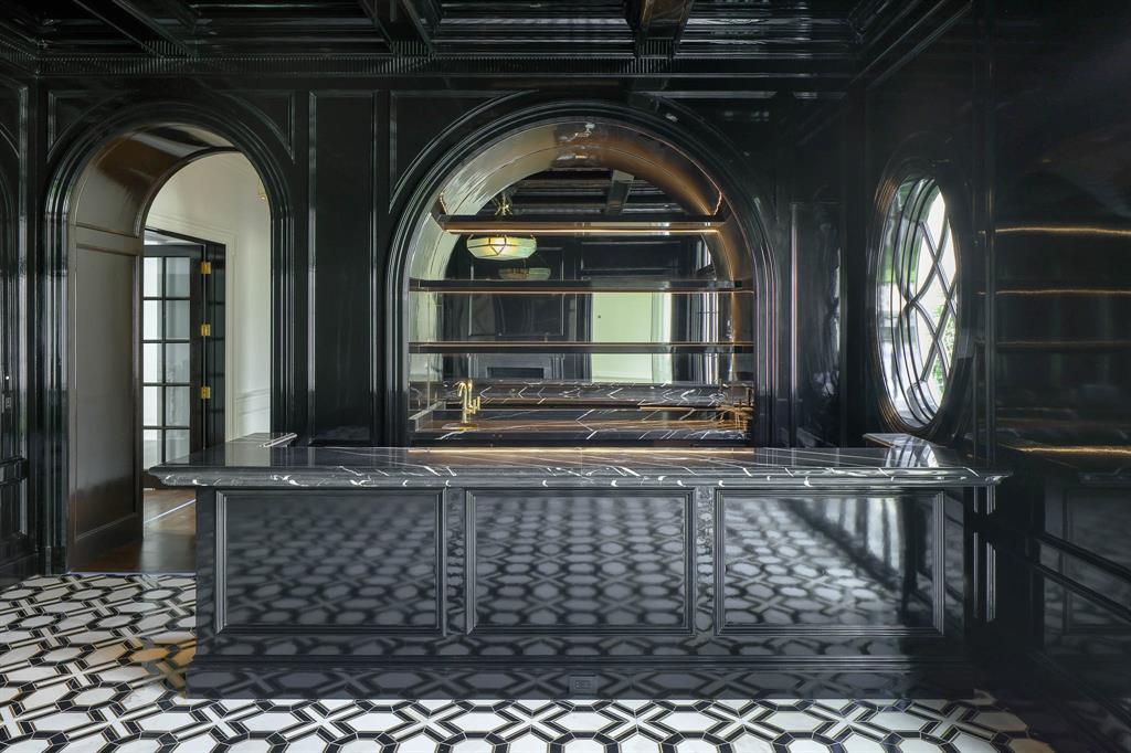 4606 Park Lane Dallas, TX 75220 - Photo 21 of 40 a view of hall way with furniture